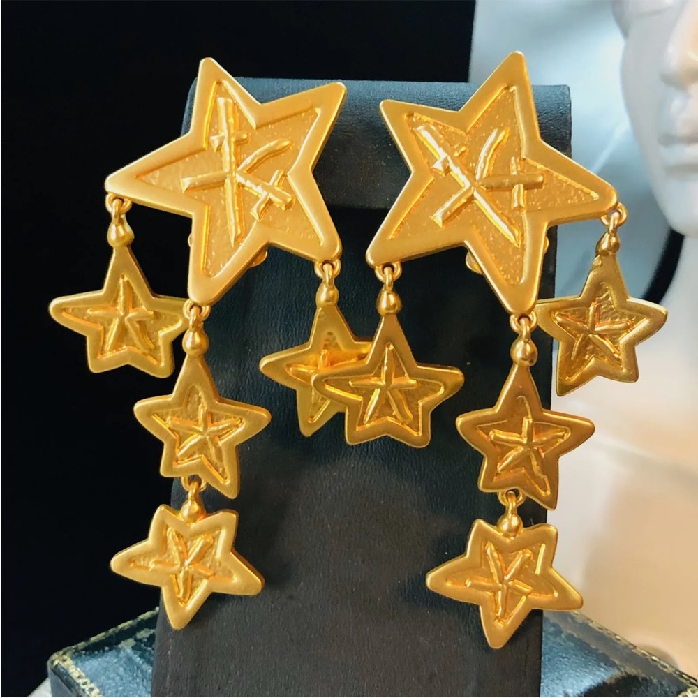 NWOT MASSIVE CATWALK JON CASCADING STARS CLIP EARRINGS